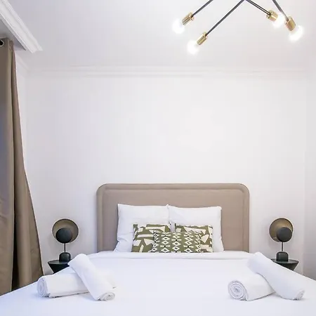 6pers-balcony-paris 12-hopital Trousseau Appartamento Parigi